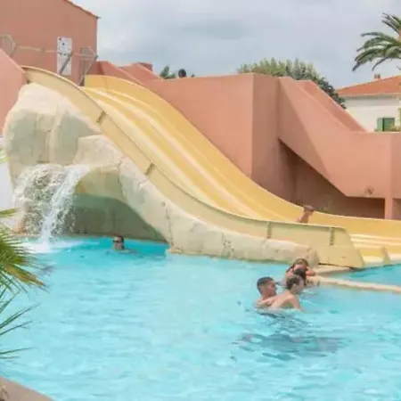 ZEcamping 3 étoiles parc aquatique piscine à 2km de la plage animaux acceptés Bormes-les-Mimosas