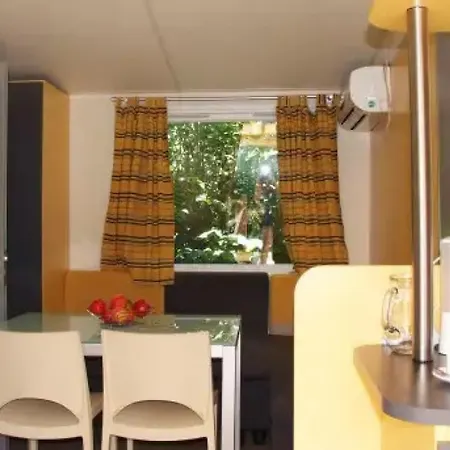 Campingplatz 4 Etoiles - Parc Aquatique - Eebacg Bormes-les-Mimosas