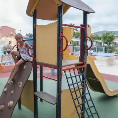 Parque de Campismo ZEcamping 3 étoiles parc aquatique piscine à 2km de la plage animaux acceptés *
